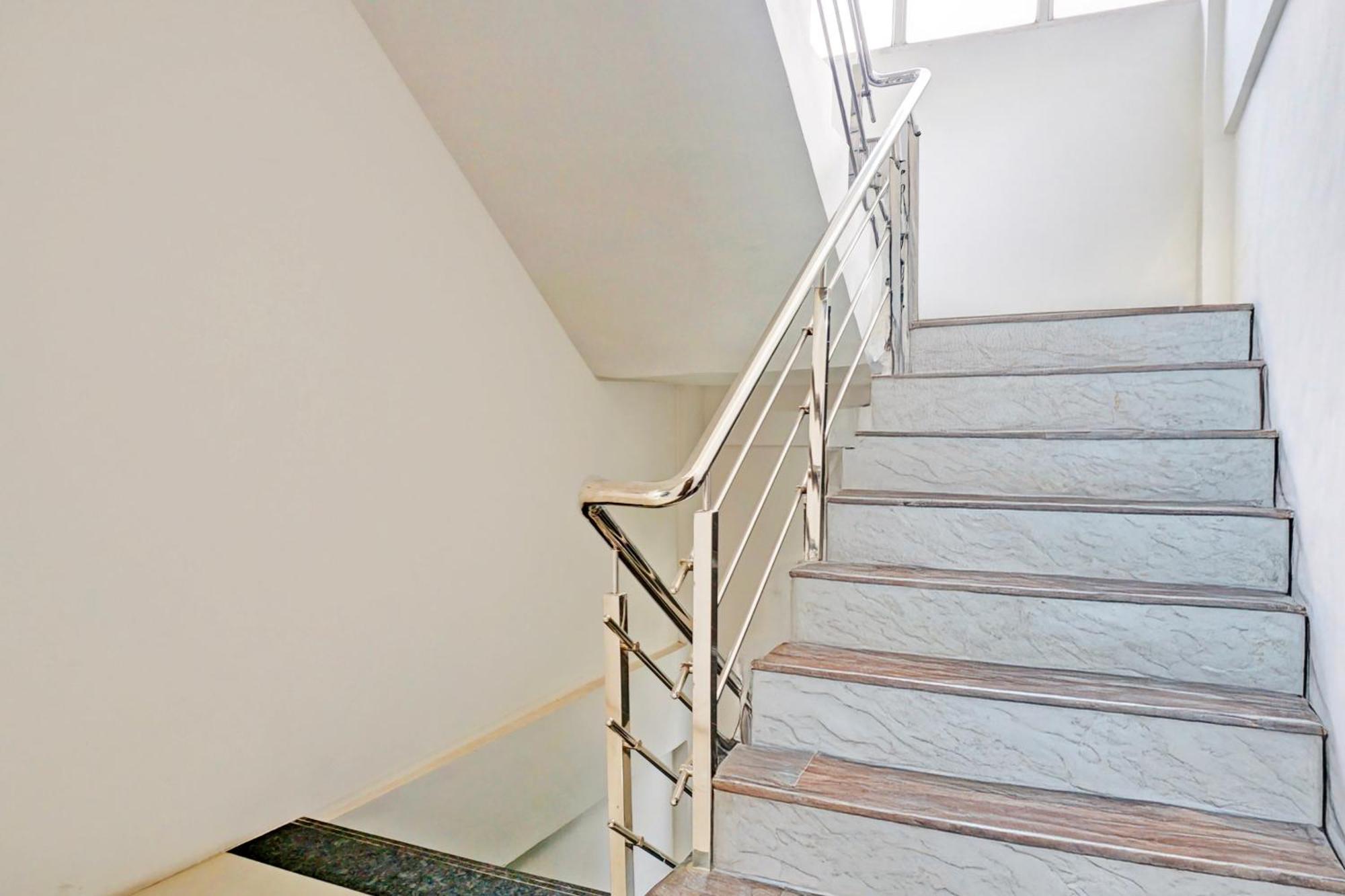 Super Collection O Baner Formerly Seven Hills Dāpuri エクステリア 写真