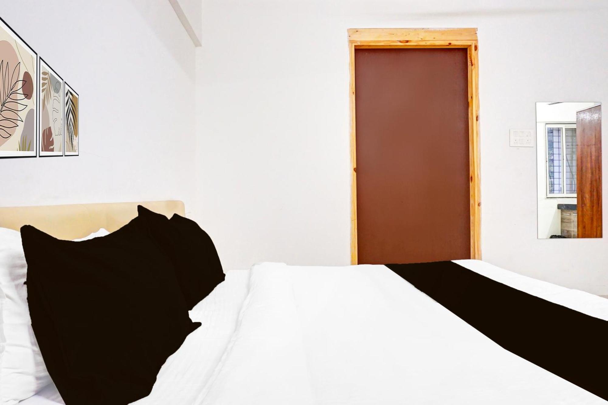Super Collection O Baner Formerly Seven Hills Dāpuri エクステリア 写真